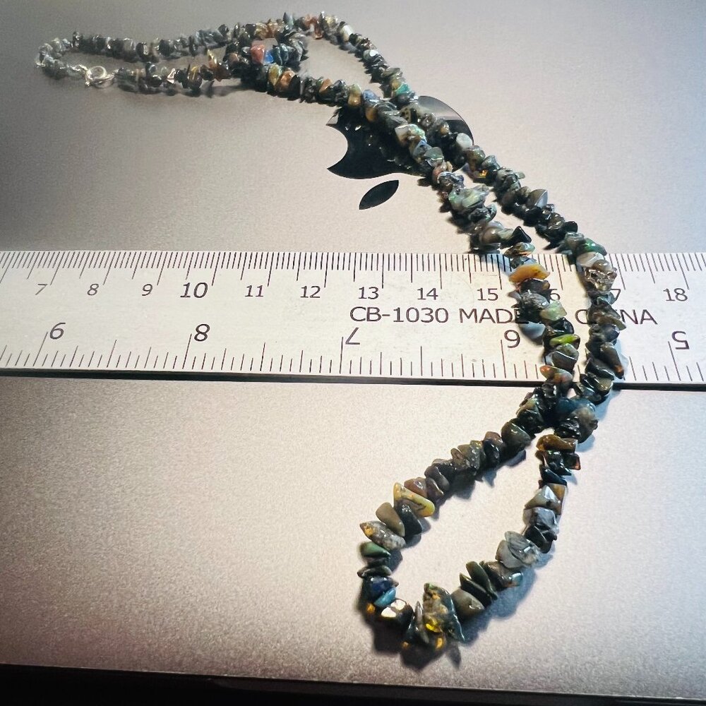 Natural opal chips necklace with silver clasp